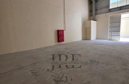Warehouse - Studio - 1 for rent in Al Sajaa Industrial - Al Sajaa - Sharjah