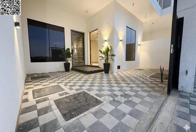 87458052 - Property Image 2