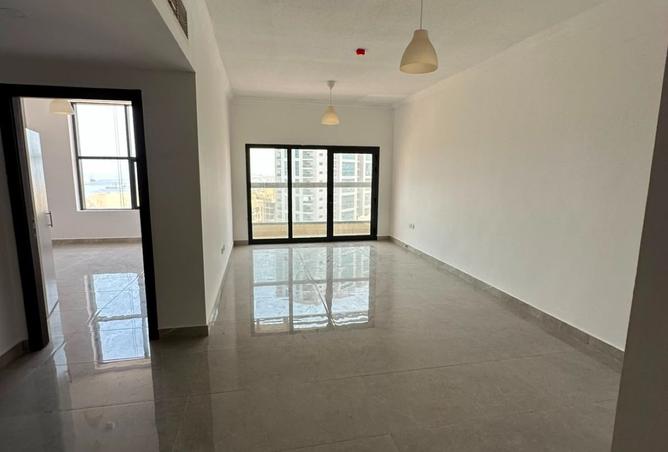 128374800 - Property Image 2