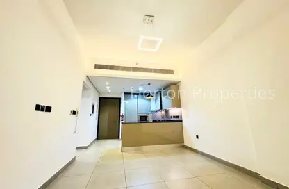 شقة - 2 غرف نوم - 3 حمامات للايجار في برج ريجيل - الضاحية 10 - قرية جميرا الدائرية - دبي