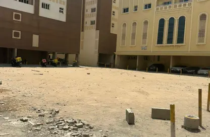 أرض - استوديو للايجار في مجمع مويلح - تجارية مويلح - الشارقة