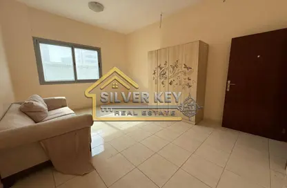 شقة - 2 غرف نوم - 2 حمامات للايجار في المجاز 2 - المجاز - الشارقة