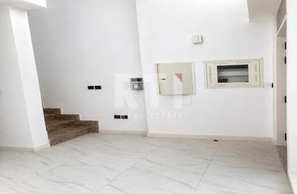 Townhouse - 2 - 2 for rent in Rukan 3 - Rukan - Dubai