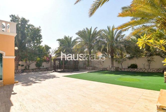 74250401 - Property Image 2