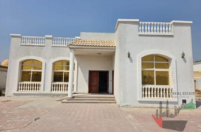 Villa - 4 - 6 for rent in Al Warqa'a 3 - Al Warqa'a - Dubai