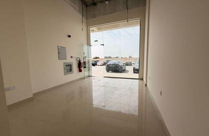 Shop - Studio - 1 Bathroom for rent in AlFalah - Muwaileh Commercial - Sharjah