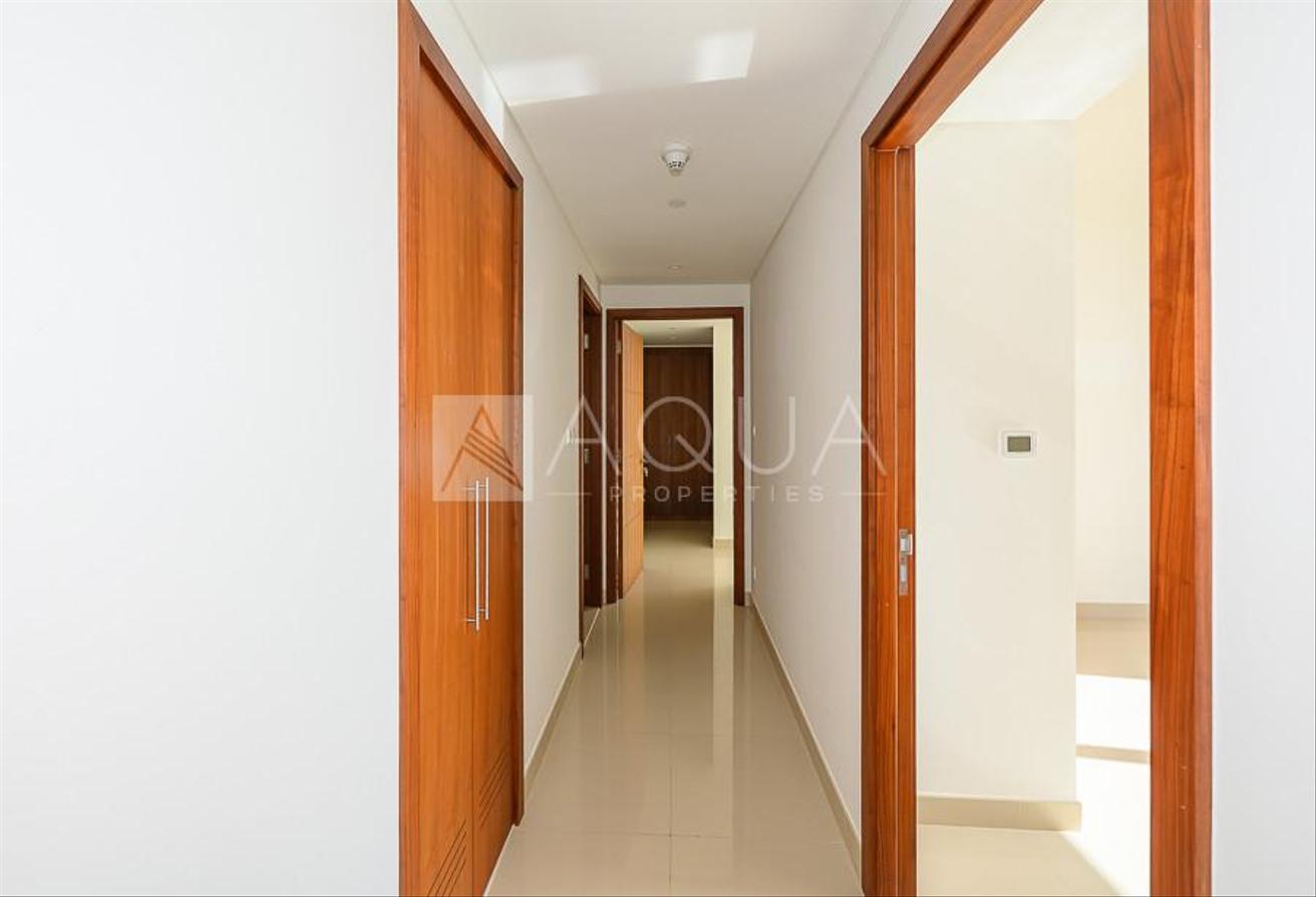 High Floor | Balcony | Maid's Room photo 10