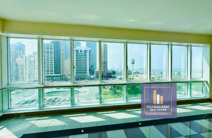 Apartment - 3 - 5 for rent in Corniche Road - Abu Dhabi