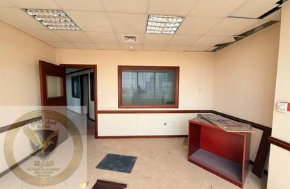 Office Space - Studio - 2 Bathrooms for rent in Al Majaz 1 - Al Majaz - Sharjah