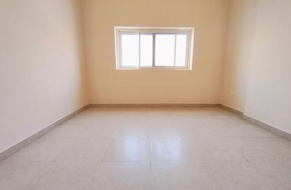 Apartment - 2 - 2 for rent in Fire Station Road - Muwaileh - Sharjah