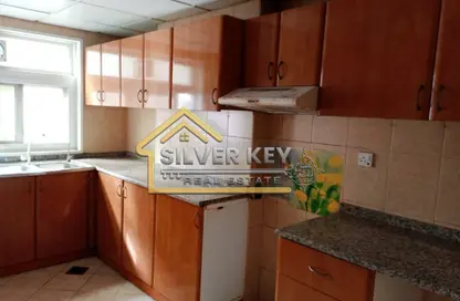 Apartment - 2 Bedrooms - 2 Bathrooms for rent in Al Naba'ah - Al Sharq - Sharjah