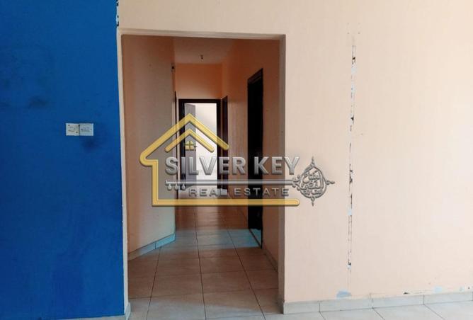 74231589 - Property Image 2