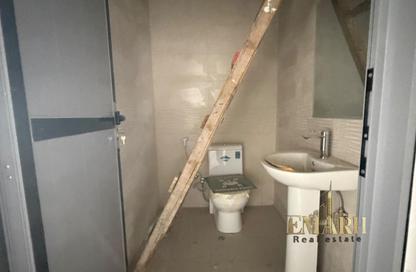 Warehouse - Studio - 1 for rent in Ali Mousa Building - Al Sajaa Industrial - Al Sajaa - Sharjah