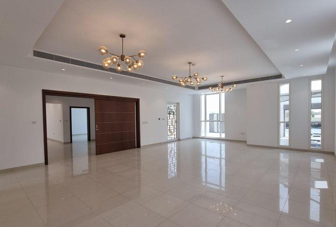 74231908 - Property Image 2