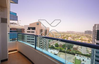 Apartment - 2 Bedrooms - 3 Bathrooms for rent in Zenith A1 Tower - Zenith Towers - Dubai Sports City - Dubai
