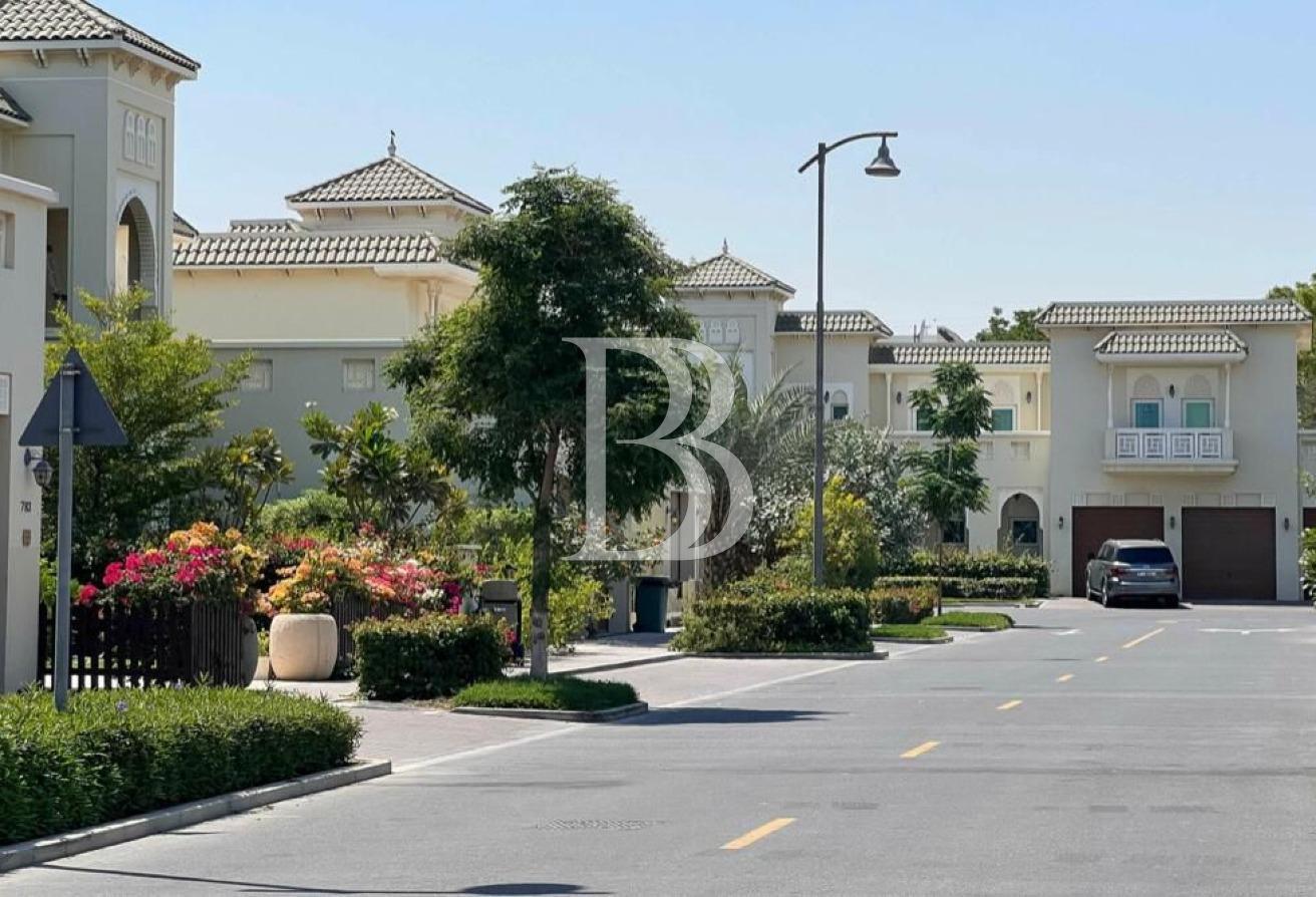 Furnished Studio | Prime location | Pool & Gym photo 11