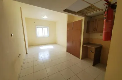 Apartment - Studio - 1 Bathroom for rent in Al Rashidiya Towers - Al Rashidiya - Ajman Downtown - Ajman