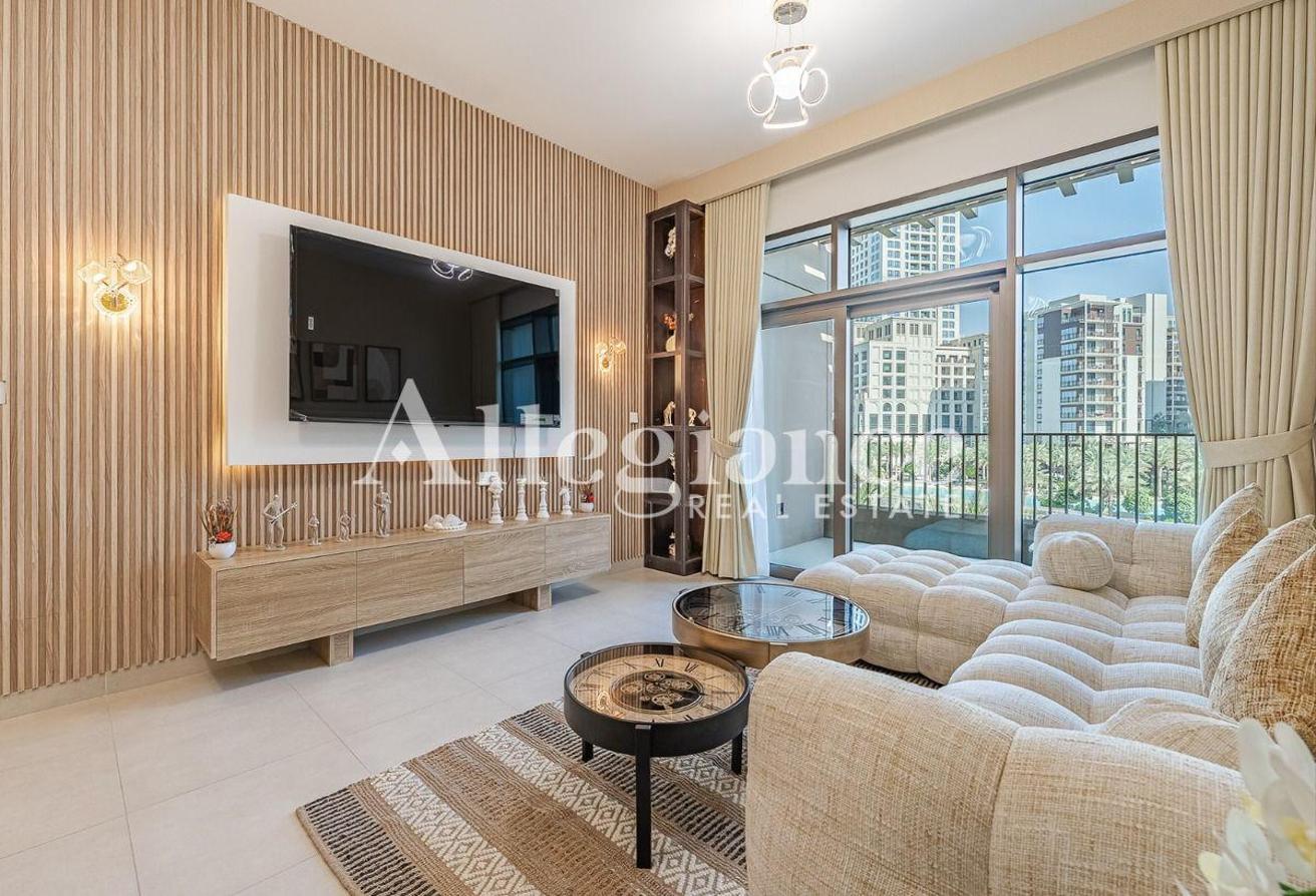 Luxury 3BR + Maid | Spacious | Creek Views photo 3