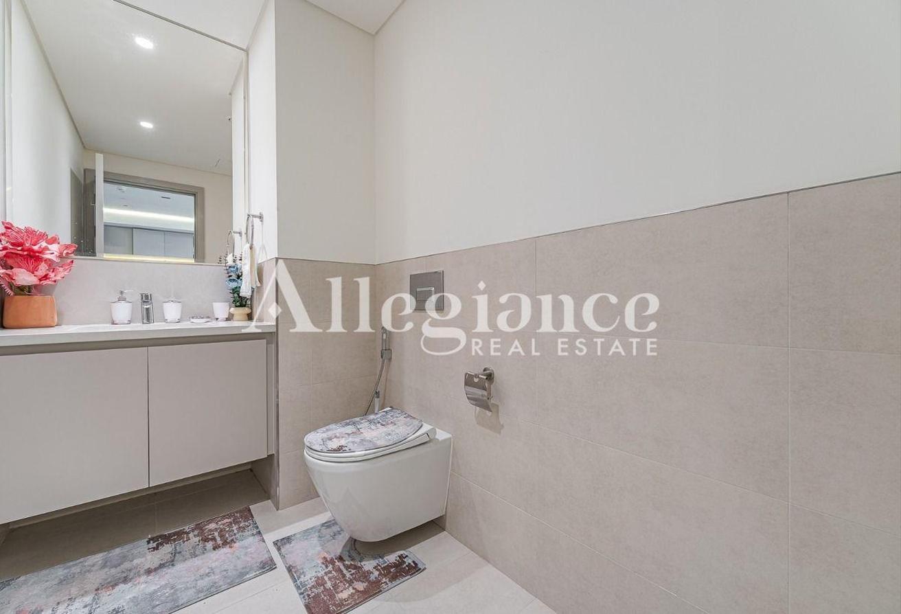 Luxury 3BR + Maid | Spacious | Creek Views photo 9