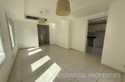 Villa - 2 - 3 for rent in Springs 15 - The Springs - Dubai Villa - 2 - 3 for rent in Springs 15 - The Springs - Dubai