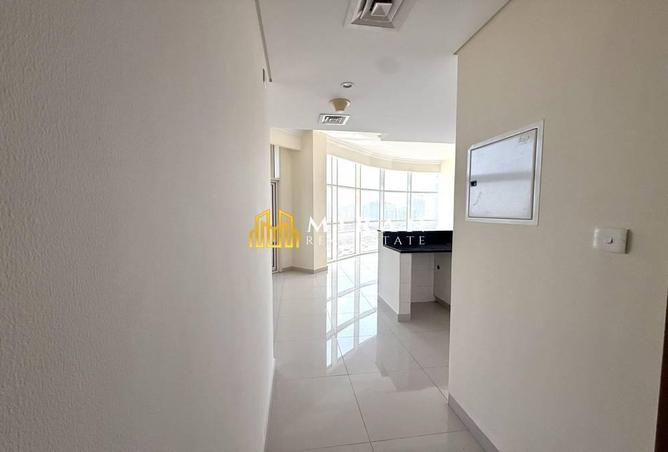 76963600 - Property Image 2