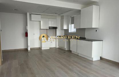 Apartment - 1 - 2 for rent in Bloom Towers B - Bloom Towers - District 10 - Jumeirah Village Circle - Dubai