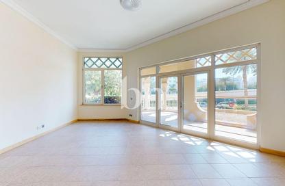 Apartment - 3 Bedrooms - 4 Bathrooms for rent in Al Khudrawi - Shoreline Apartments - Palm Jumeirah - Dubai