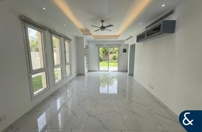 Villa - 3 Bedrooms - 3 Bathrooms for rent in Springs 2 - The Springs - Dubai