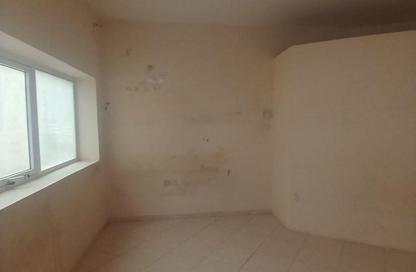 Apartment - 3 Bedrooms - 3 Bathrooms for rent in Al Rumailah building - Al Rumailah 2 - Al Rumaila - Ajman
