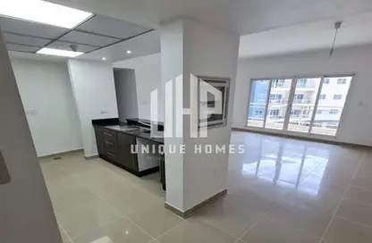Apartment - 2 Bedrooms - 3 Bathrooms for rent in Tower 23 - Al Reef Downtown - Al Reef - Abu Dhabi