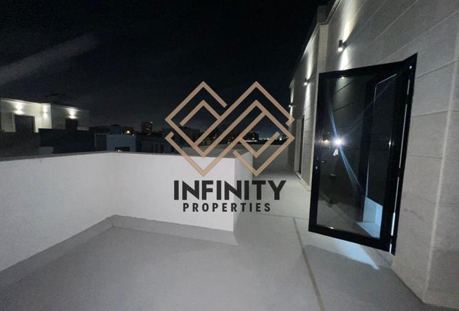 61673045 - Property Image 3