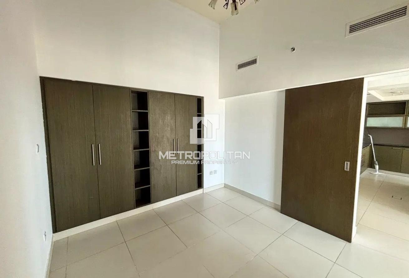 Community View | Spacious Layout | Prime Location photo 5