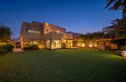 Villa - 5 Bedrooms - 6 Bathrooms for sale in Meadows 2 - Meadows - Dubai