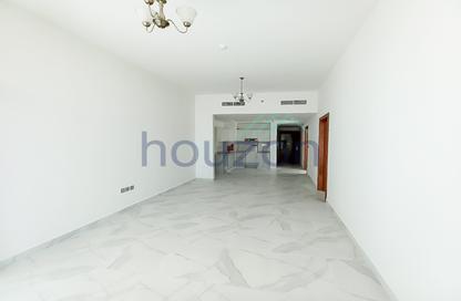 Apartment - 2 - 3 for rent in Millennium Binghatti Residences - Business Bay - Dubai