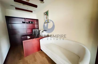Office Space - Studio - 1 Bathroom for rent in The Regal Tower - Business Bay - Dubai