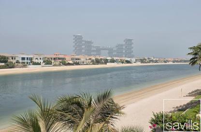 Villa - 5 Bedrooms - 5 Bathrooms for sale in Garden Homes Frond E - Garden Homes - Palm Jumeirah - Dubai