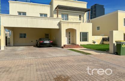 Villa - 3 - 4 for rent in Meadows 9 - Meadows - Dubai