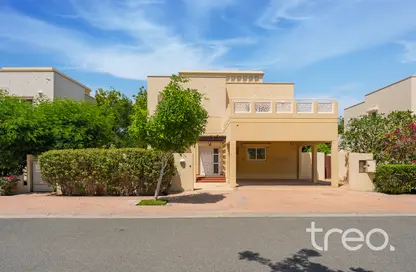 Villa - 3 Bedrooms - 4 Bathrooms for rent in Meadows 9 - Meadows - Dubai