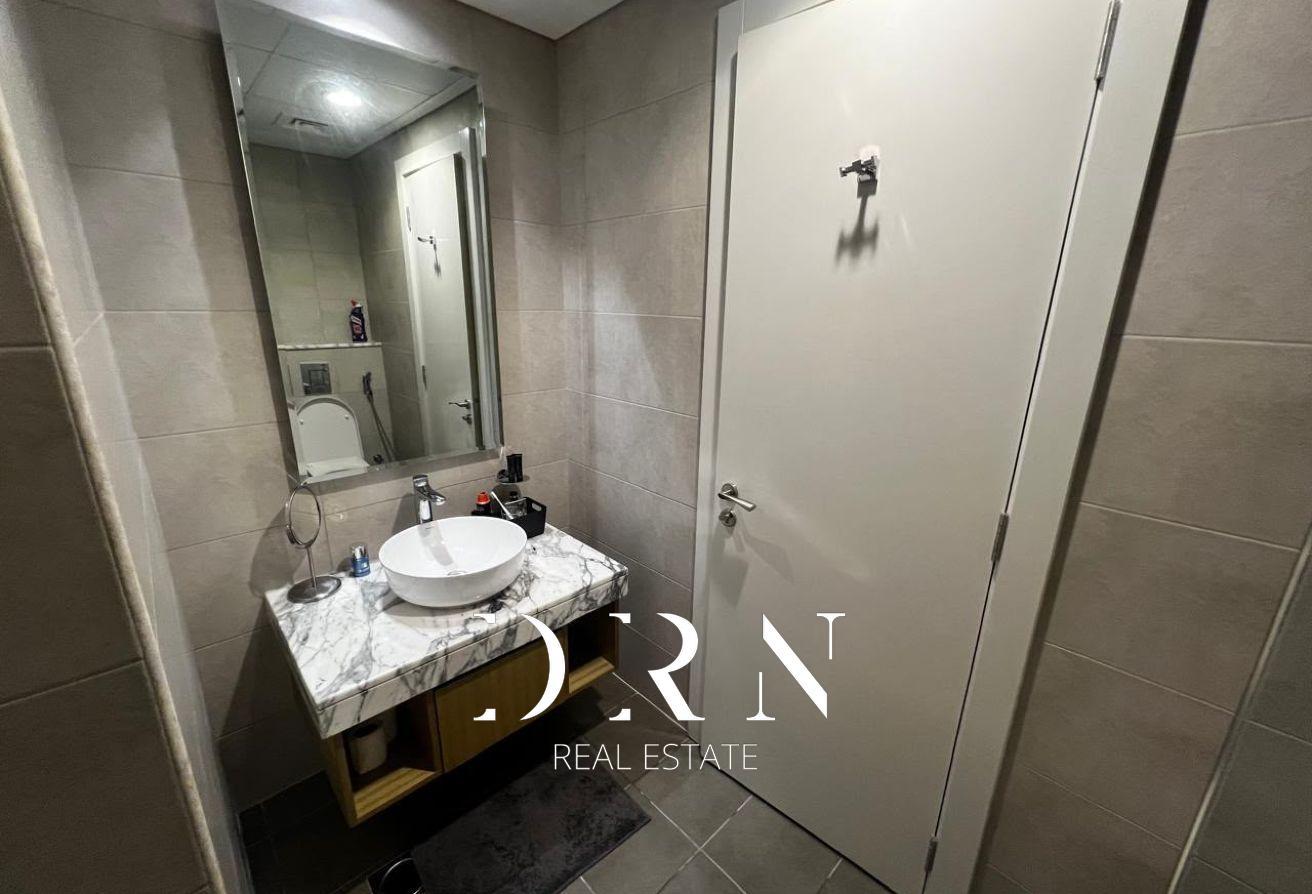 Furnished 1-BR | High Floor | Downtown City Views photo 9
