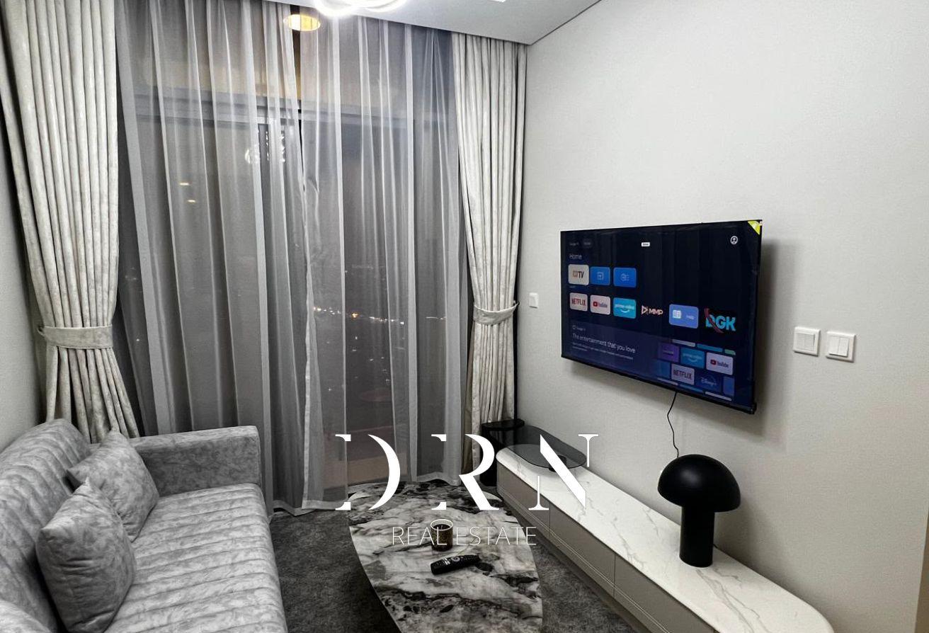 Furnished 1-BR | High Floor | Downtown City Views photo 3