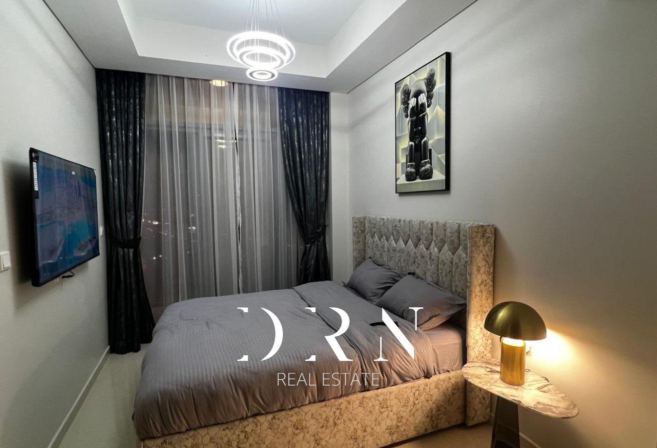 Furnished 1-BR | High Floor | Downtown City Views photo 5