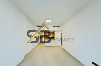 Apartment - 1 Bedroom - 2 Bathrooms for rent in Karimian 3 - Jumeirah Garden City - Al Satwa - Dubai