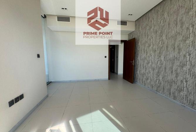 92263409 - Property Main Image