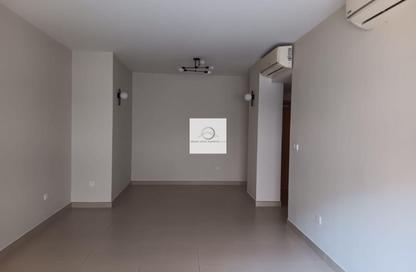 Apartment - 1 Bedroom - 2 Bathrooms for rent in Dar Al Buteen 1 - Al Muraqqabat - Deira - Dubai