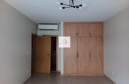 Apartment - 1 Bedroom - 2 Bathrooms for rent in Dar Al Buteen 1 - Al Muraqqabat - Deira - Dubai Apartment - 1 Bedroom - 2 Bathrooms for rent in Dar Al Buteen 1 - Al Muraqqabat - Deira - Dubai