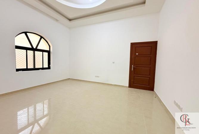 110982228 - Property Image 2