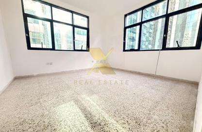 Apartment - 3 Bedrooms - 4 Bathrooms for rent in Tourist Club Area - Abu Dhabi