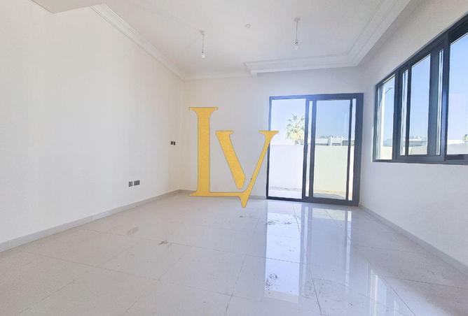 72305847 - Property Image 2