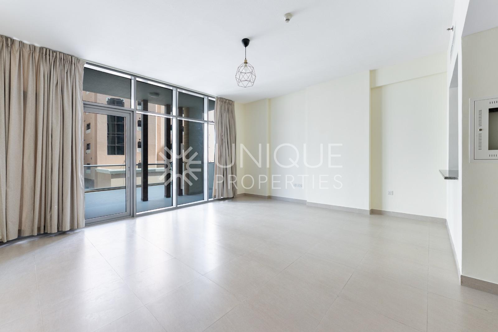 Large Studio | Huge Terrace | Near Metro
