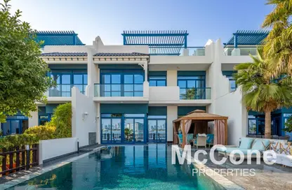 Villa - 5 Bedrooms - 6 Bathrooms for rent in Palma Residences - Palm Jumeirah - Dubai